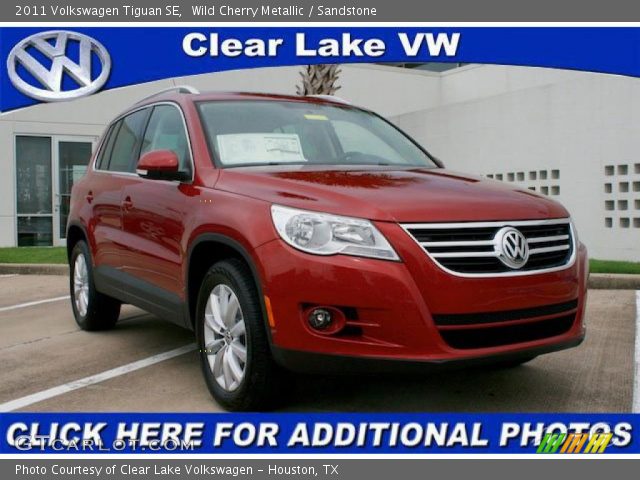 2011 Volkswagen Tiguan SE in Wild Cherry Metallic