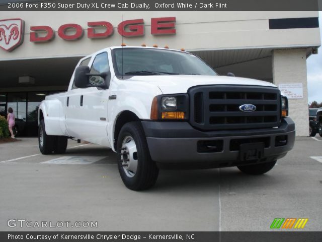 2006 Ford F350 Super Duty XL Crew Cab Dually in Oxford White