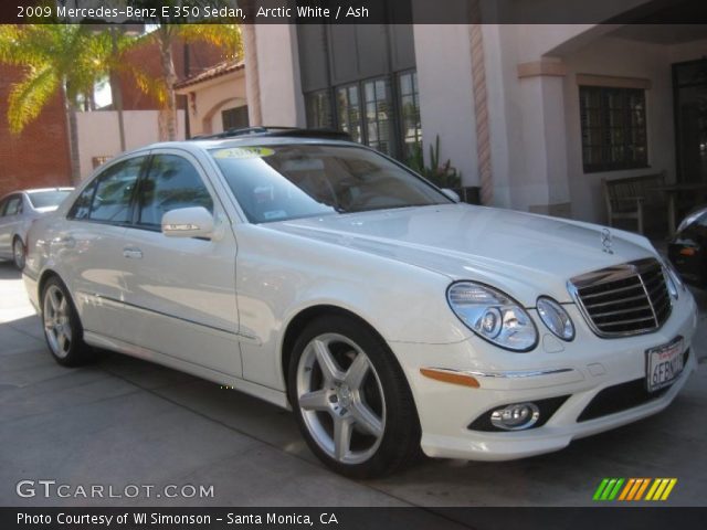 2009 Mercedes-Benz E 350 Sedan in Arctic White