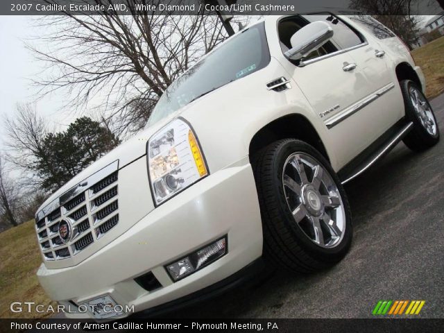 2007 Cadillac Escalade AWD in White Diamond