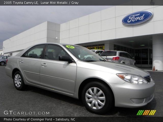 2005 Toyota Camry LE in Lunar Mist Metallic