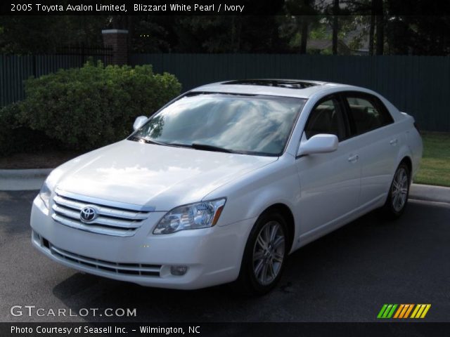 2005 Toyota Avalon Limited in Blizzard White Pearl