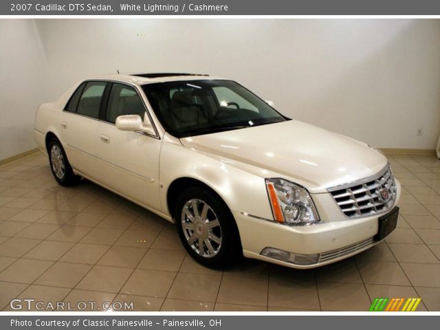 2007 Cadillac DTS Sedan in White Lightning