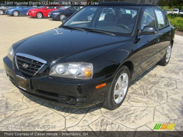 2005 Hyundai Elantra GLS Sedan in Black Obsidian