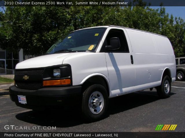 2010 Chevrolet Express 2500 Work Van in Summit White