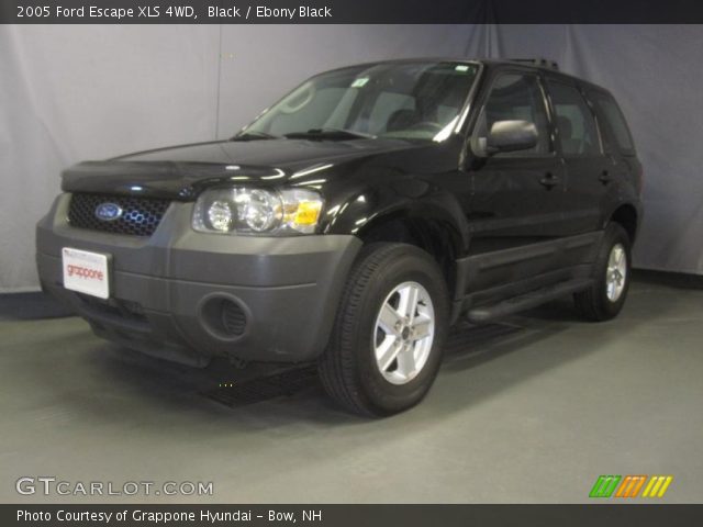 2005 Ford Escape XLS 4WD in Black