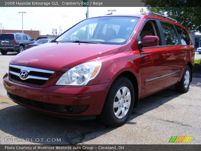 2008 Hyundai Entourage GLS in Cranberry Red