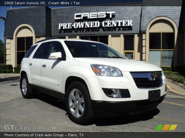 2008 Saturn Outlook XR in Cream White