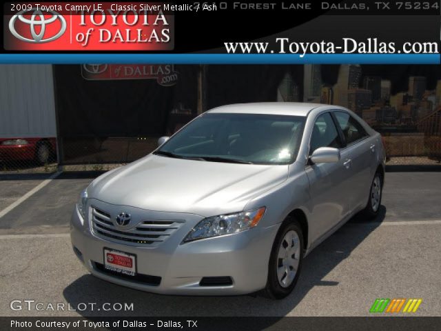 2009 Toyota Camry LE in Classic Silver Metallic