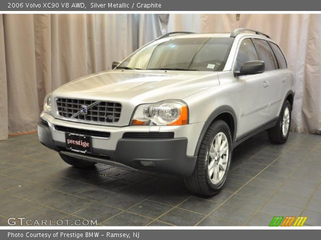 2006 Volvo XC90 V8 AWD in Silver Metallic