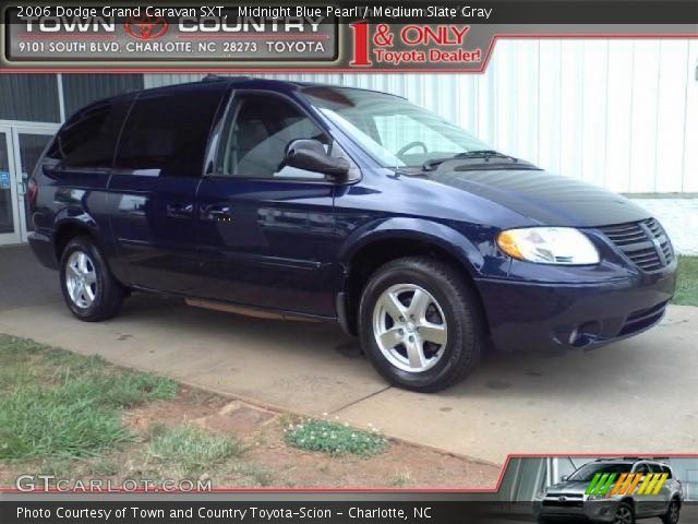 2006 Dodge Grand Caravan SXT in Midnight Blue Pearl