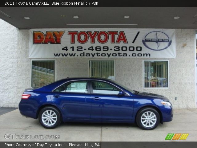 2011 Toyota Camry XLE in Blue Ribbon Metallic