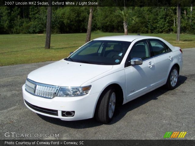 2007 Lincoln MKZ Sedan in Oxford White