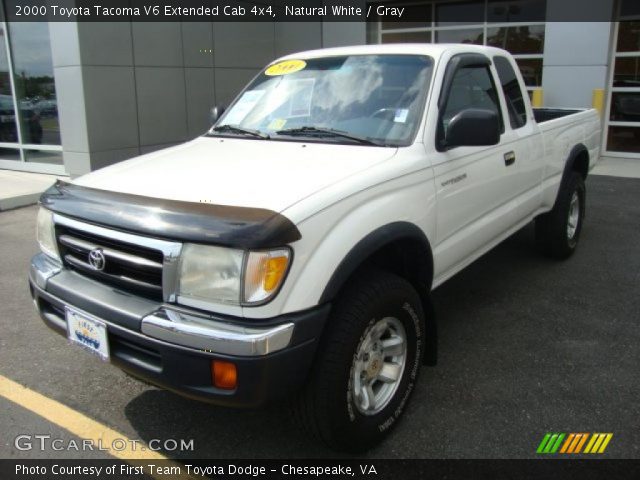2000 Toyota Tacoma V6 Extended Cab 4x4 in Natural White