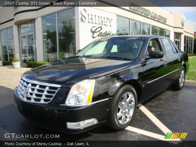 2007 Cadillac DTS Sedan in Black Raven