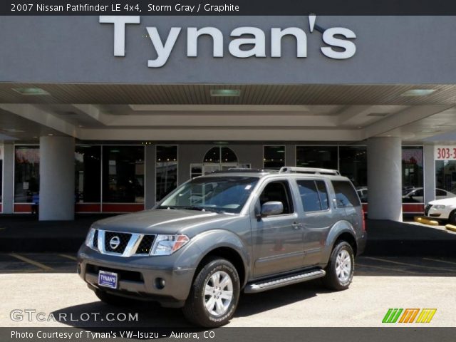 2007 Nissan Pathfinder LE 4x4 in Storm Gray
