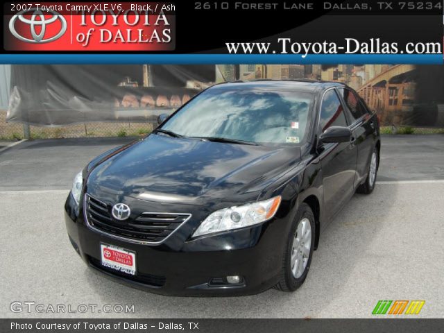 2007 Toyota Camry XLE V6 in Black