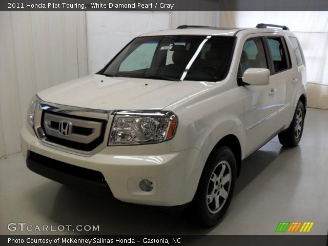 2011 Honda Pilot Touring in White Diamond Pearl