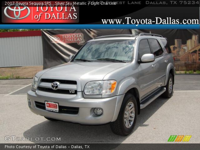2007 Toyota Sequoia SR5 in Silver Sky Metallic