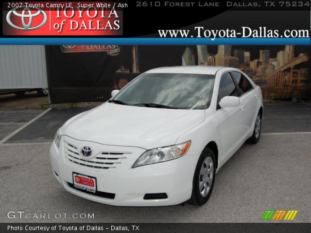 2007 Toyota Camry LE in Super White