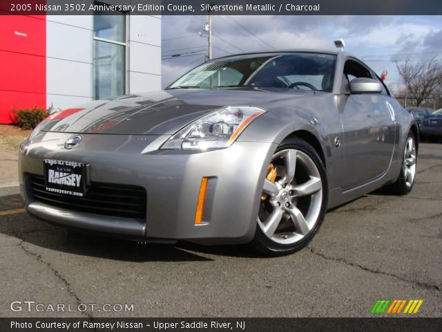 2005 Nissan 350Z Anniversary Edition Coupe in Silverstone Metallic