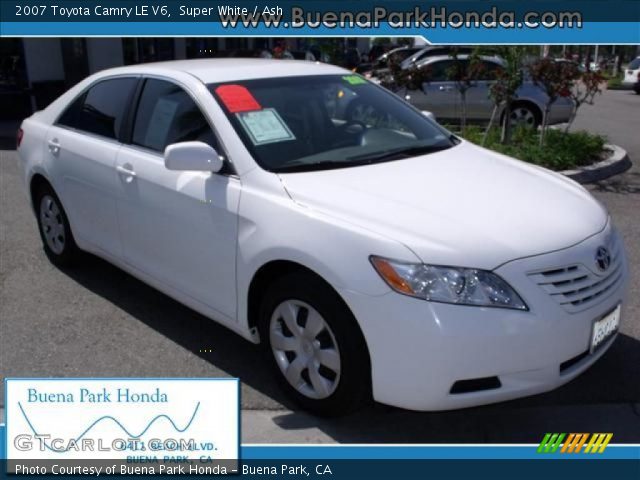 2007 Toyota Camry LE V6 in Super White