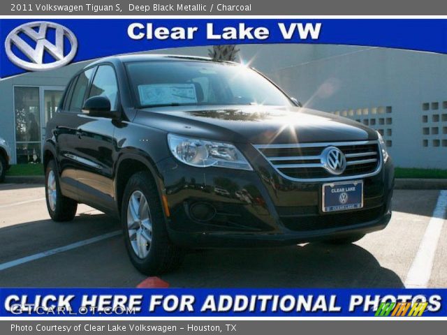 2011 Volkswagen Tiguan S in Deep Black Metallic