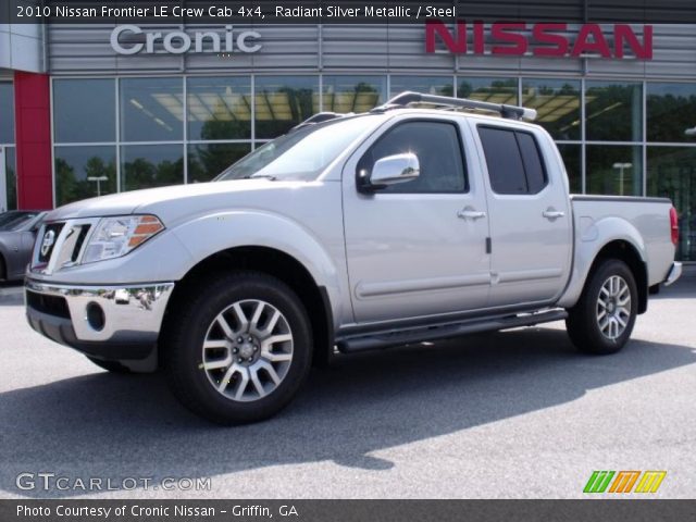 2010 Nissan Frontier LE Crew Cab 4x4 in Radiant Silver Metallic
