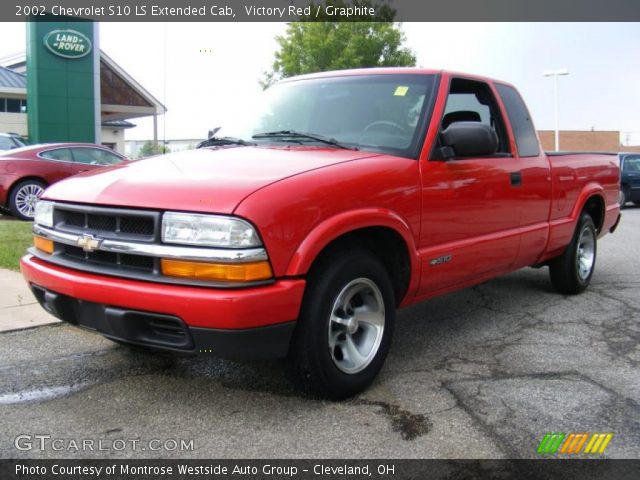 2002 Chevrolet S10 LS Extended Cab in Victory Red