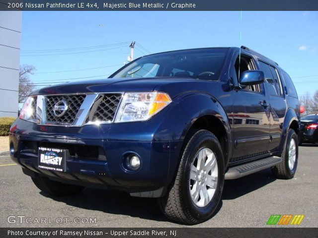 2006 Nissan Pathfinder LE 4x4 in Majestic Blue Metallic