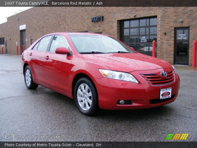 2007 Toyota Camry XLE in Barcelona Red Metallic