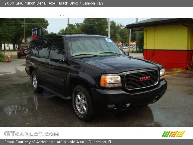 2000 GMC Yukon Denali 4x4 in Black Onyx