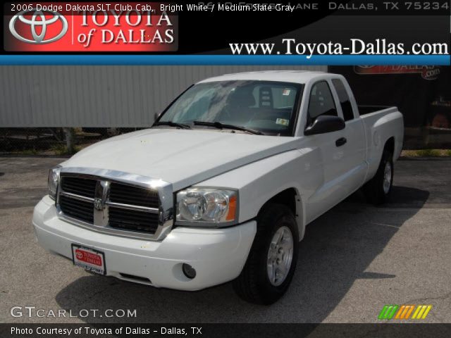 2006 Dodge Dakota SLT Club Cab in Bright White