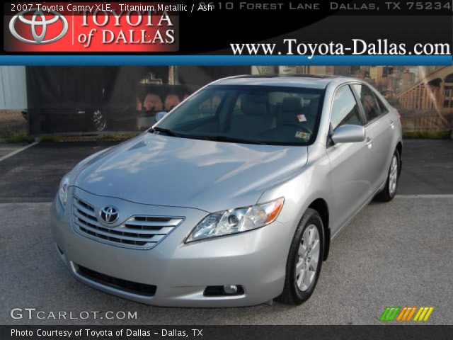 2007 Toyota Camry XLE in Titanium Metallic