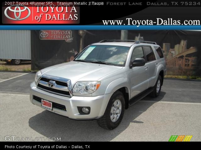 2007 Toyota 4Runner SR5 in Titanium Metallic