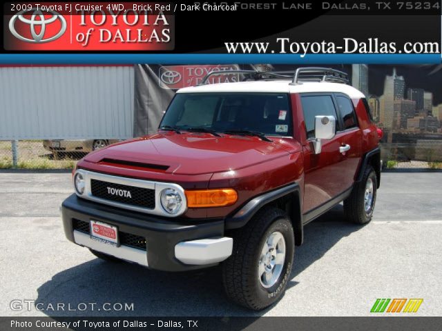2009 Toyota FJ Cruiser 4WD in Brick Red