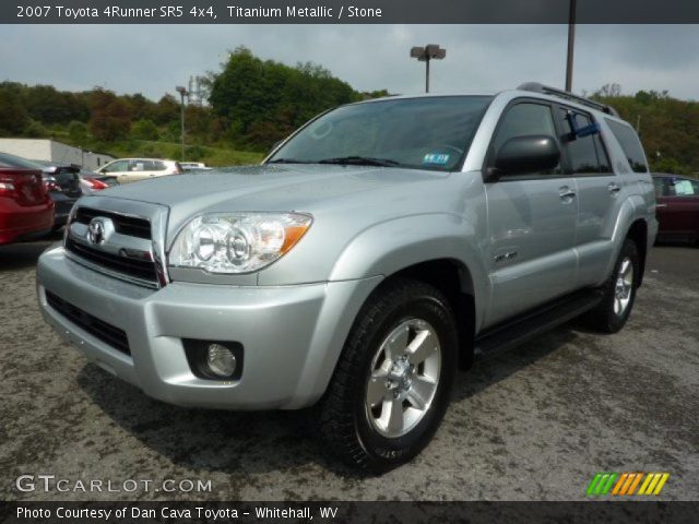 2007 Toyota 4Runner SR5 4x4 in Titanium Metallic