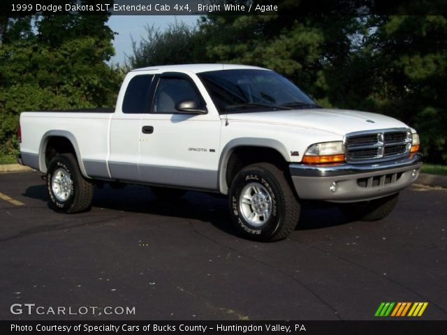 1999 Dodge Dakota SLT Extended Cab 4x4 in Bright White