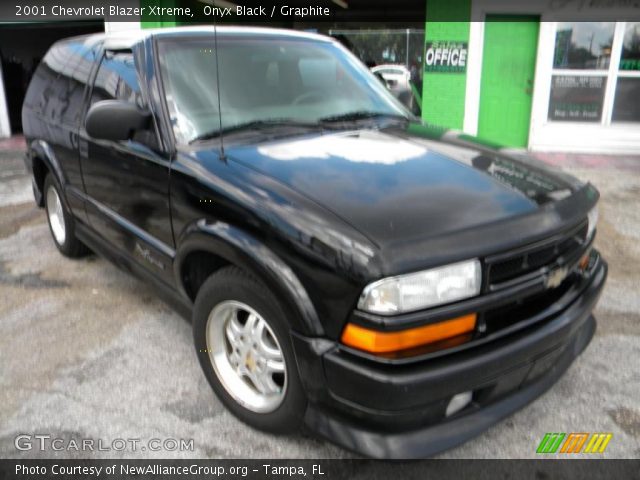2001 Chevrolet Blazer Xtreme in Onyx Black