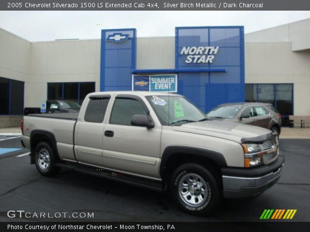 2005 Chevrolet Silverado 1500 LS Extended Cab 4x4 in Silver Birch Metallic