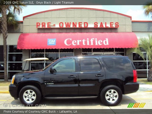 2009 GMC Yukon SLE in Onyx Black