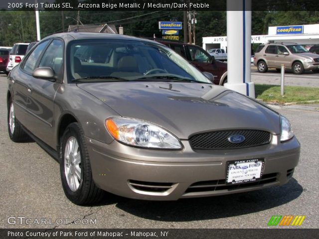 2005 Ford Taurus SEL in Arizona Beige Metallic