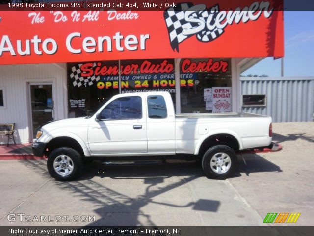 1998 Toyota Tacoma SR5 Extended Cab 4x4 in White