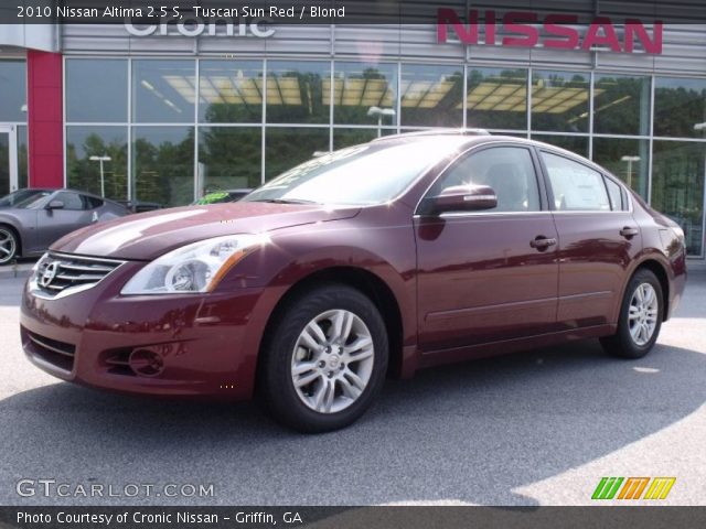 2010 Nissan Altima 2.5 S in Tuscan Sun Red