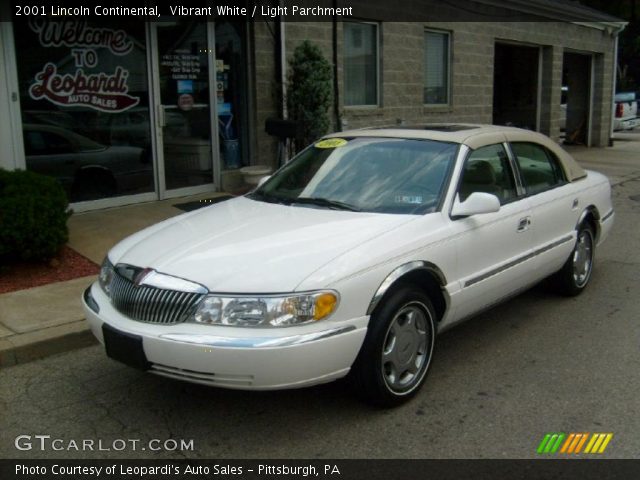 2001 Lincoln Continental  in Vibrant White