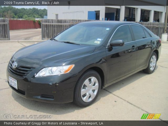 2009 Toyota Camry LE in Black