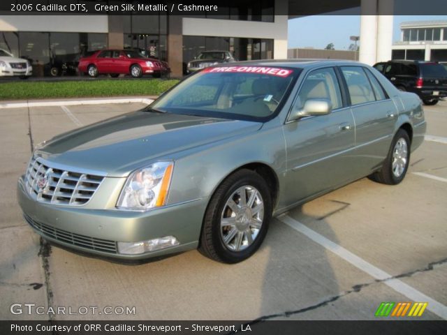 2006 Cadillac DTS  in Green Silk Metallic
