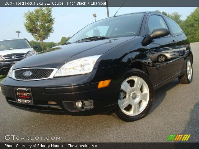 2007 Ford Focus ZX3 SES Coupe in Pitch Black