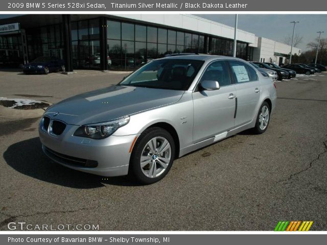 2009 BMW 5 Series 528xi Sedan in Titanium Silver Metallic