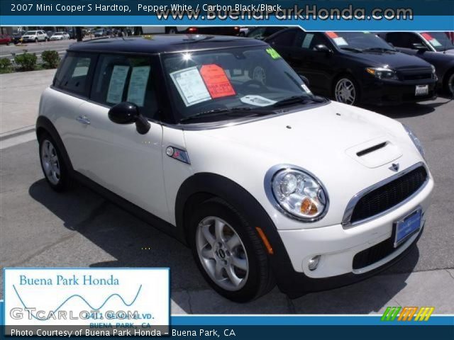 2007 Mini Cooper S Hardtop in Pepper White